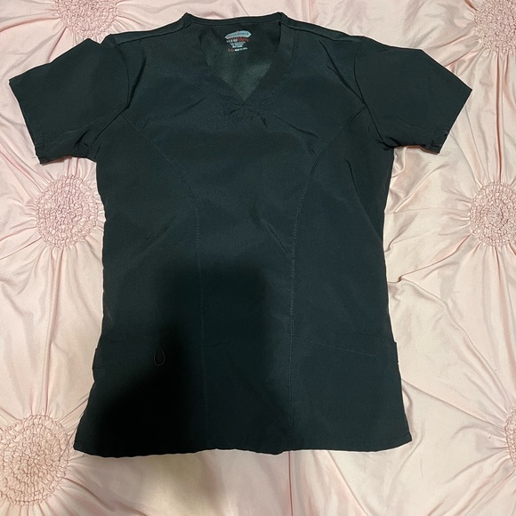 Women’s Scrubs - Picture 11 of 16